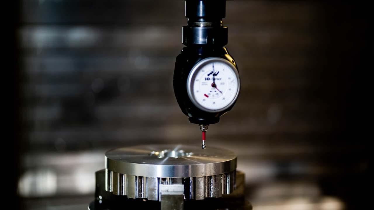 Quality Inspection: CMM, Calipers and Reports