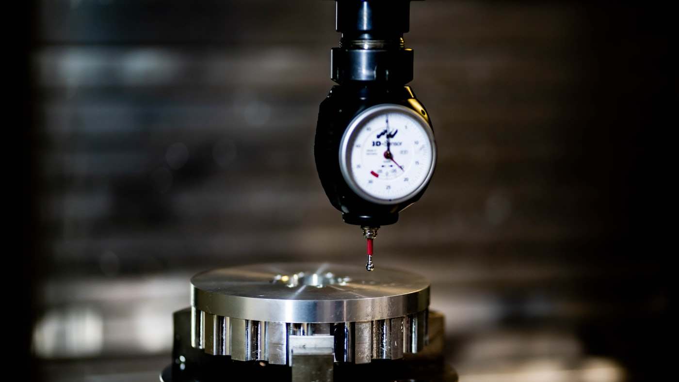 Quality Inspection: CMM, Calipers and Reports
